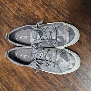 Sperry Metallic Gray Camo Sneakers Size 9